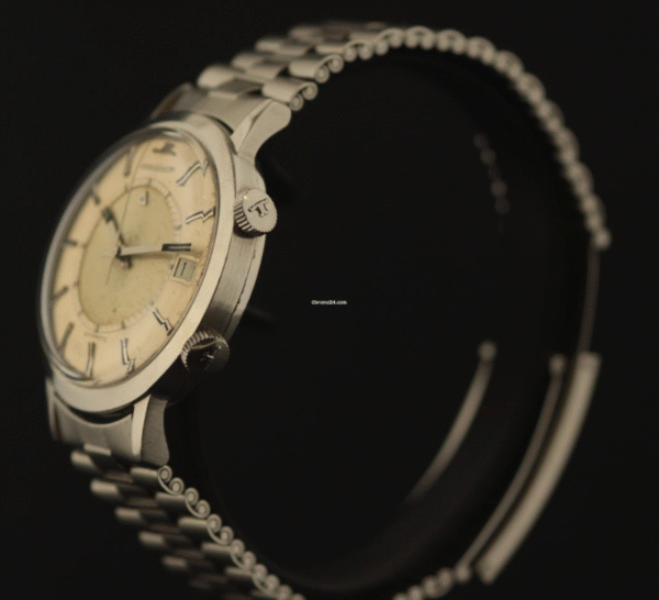 Jaeger-LeCoultre Memovox 5 Jaeger-LeCoultre Memovox